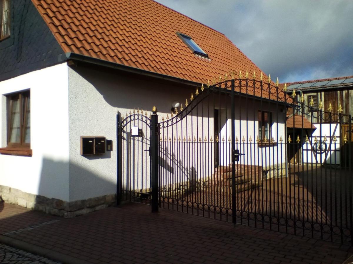 Effelder  Home&Classic Erlebnisscheune מראה חיצוני תמונה
